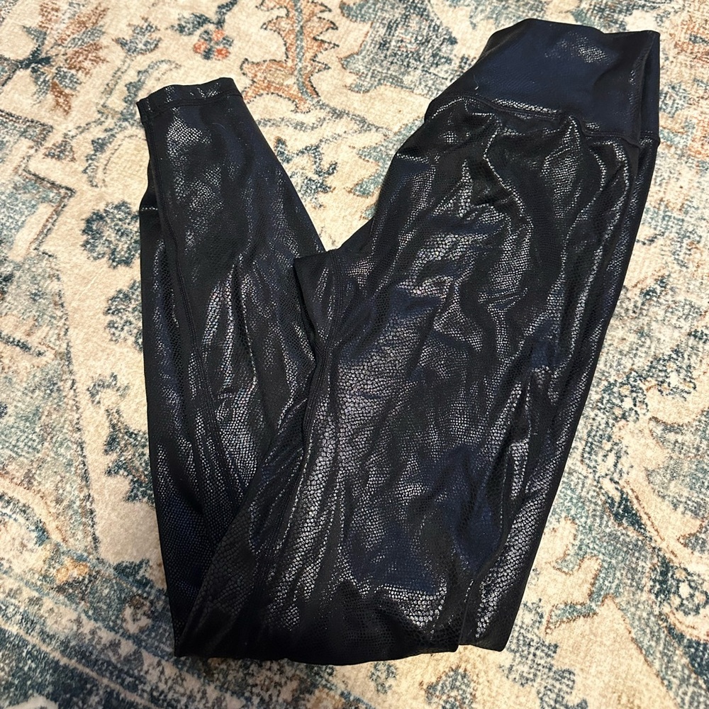 BuffBunny Viper Black Leggings